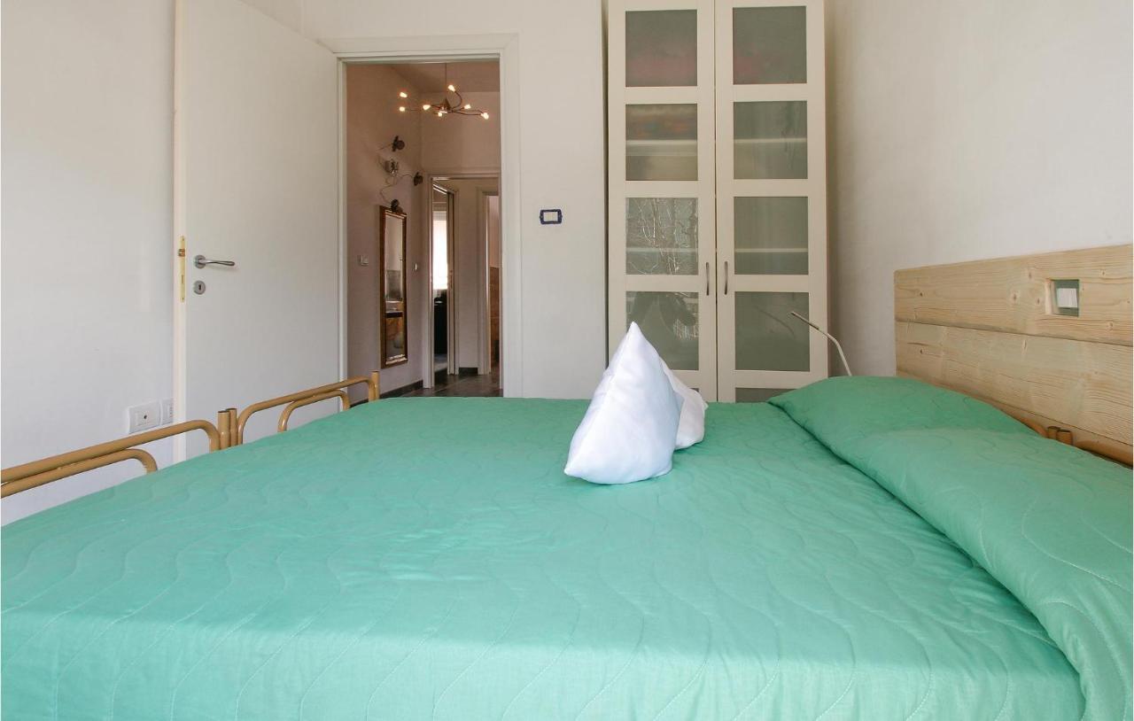 2 Bedroom Lovely Apartment In Igea Marina Bellaria-Igea Marina Bagian luar foto